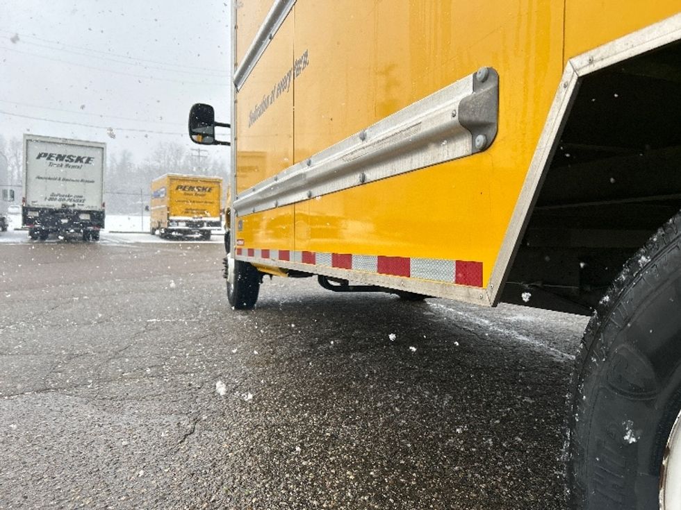 Light Duty Box Truck-Light and Medium Duty Trucks-Ford-2022-E350-Battle Creek-MI-76,421\n\t\tmiles-$ 34,500 - Image 5