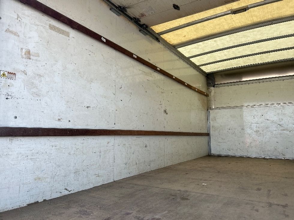 Light Duty Box Truck-Light and Medium Duty Trucks-Ford-2022-E350-Beaumont-TX-89,099\n\t\tmiles-$ 29,000 - Image 10