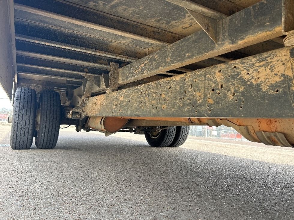 Light Duty Box Truck-Light and Medium Duty Trucks-Ford-2022-E350-Beaumont-TX-89,099\n\t\tmiles-$ 29,000 - Image 13