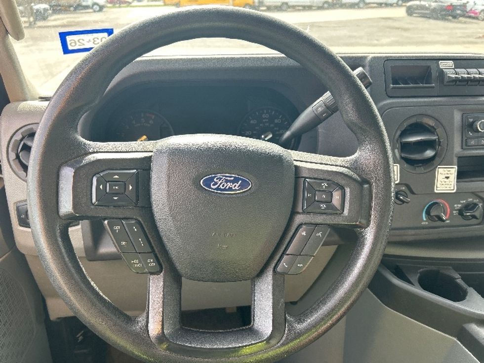 Light Duty Box Truck-Light and Medium Duty Trucks-Ford-2022-E350-Beaumont-TX-89,099\n\t\tmiles-$ 29,000 - Image 17