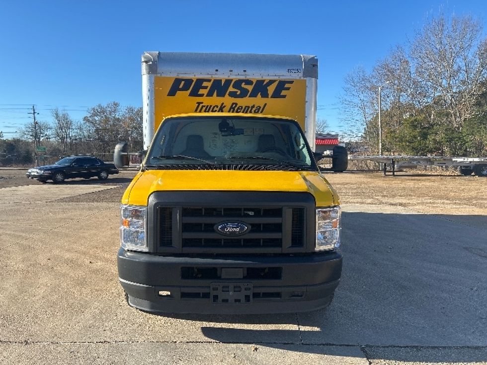 Light Duty Box Truck-Light and Medium Duty Trucks-Ford-2022-E350-Belden-MS-101,911\n\t\tmiles-$ 26,500 - Image 2