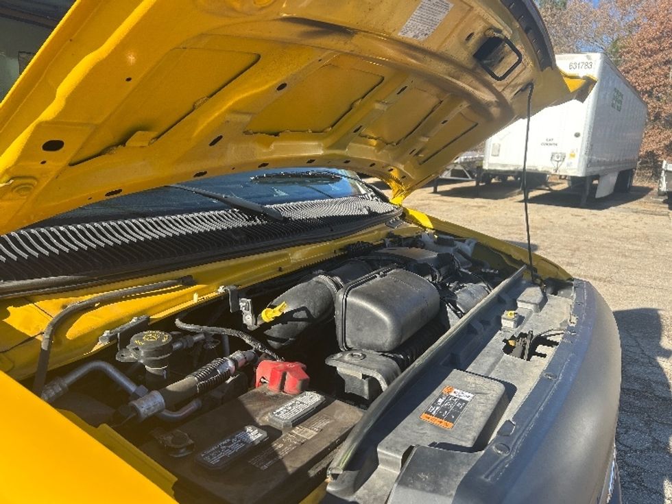 Light Duty Box Truck-Light and Medium Duty Trucks-Ford-2022-E350-Belden-MS-101,911\n\t\tmiles-$ 26,500 - Image 23