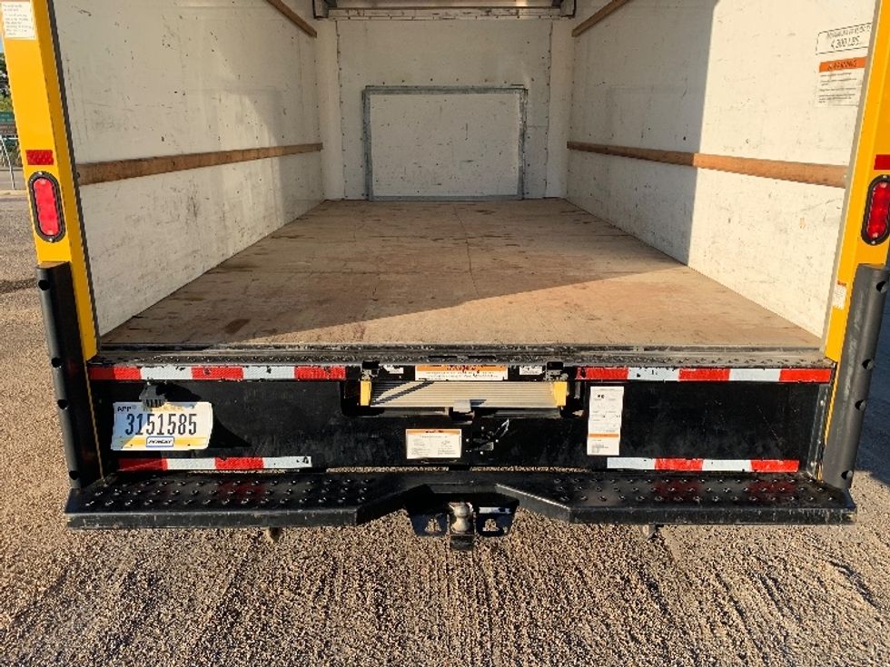 Light Duty Box Truck-Light and Medium Duty Trucks-Ford-2022-E350-Belden-MS-113,466\n\t\tmiles-$ 25,500 - Image 10