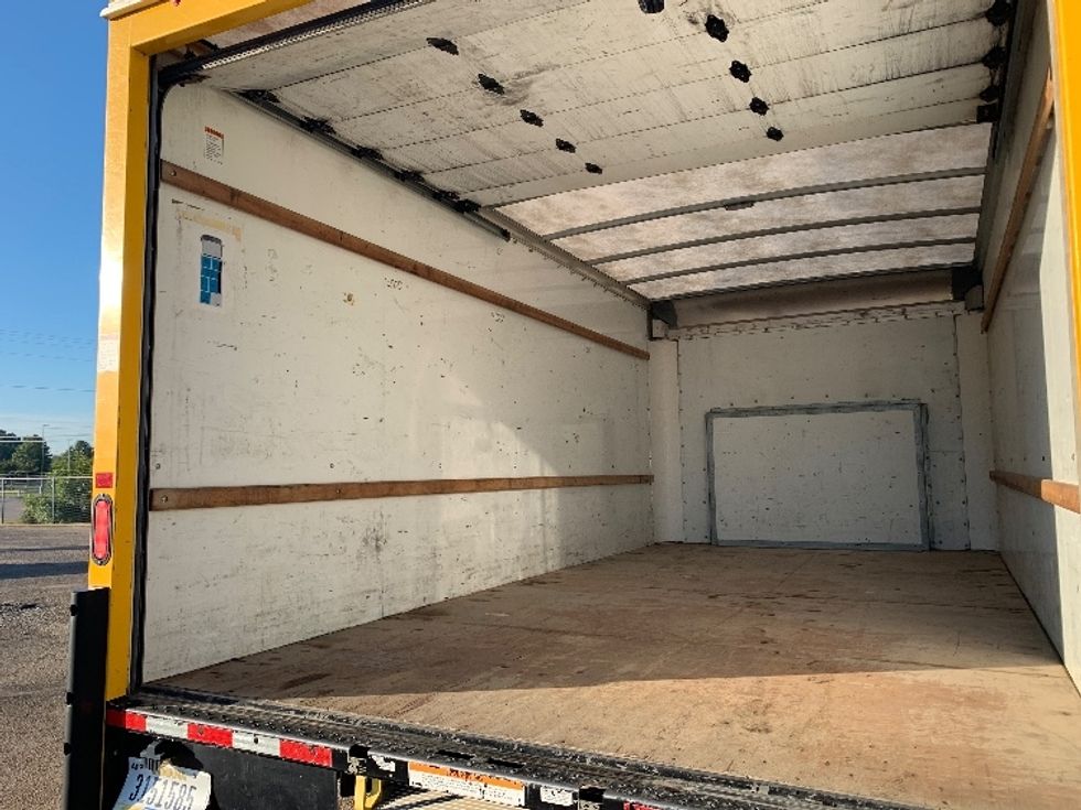 Light Duty Box Truck-Light and Medium Duty Trucks-Ford-2022-E350-Belden-MS-113,466\n\t\tmiles-$ 25,500 - Image 11