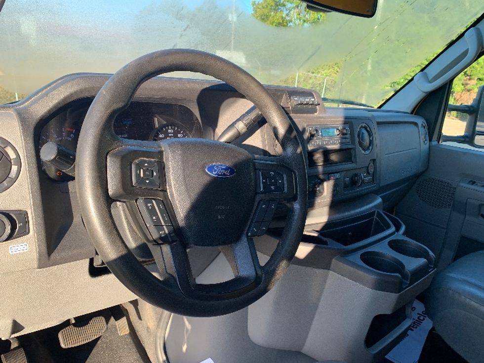 Light Duty Box Truck-Light and Medium Duty Trucks-Ford-2022-E350-Belden-MS-113,466\n\t\tmiles-$ 25,500 - Image 17