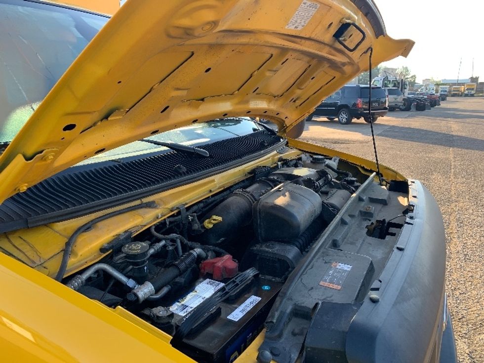 Light Duty Box Truck-Light and Medium Duty Trucks-Ford-2022-E350-Belden-MS-113,466\n\t\tmiles-$ 25,500 - Image 23