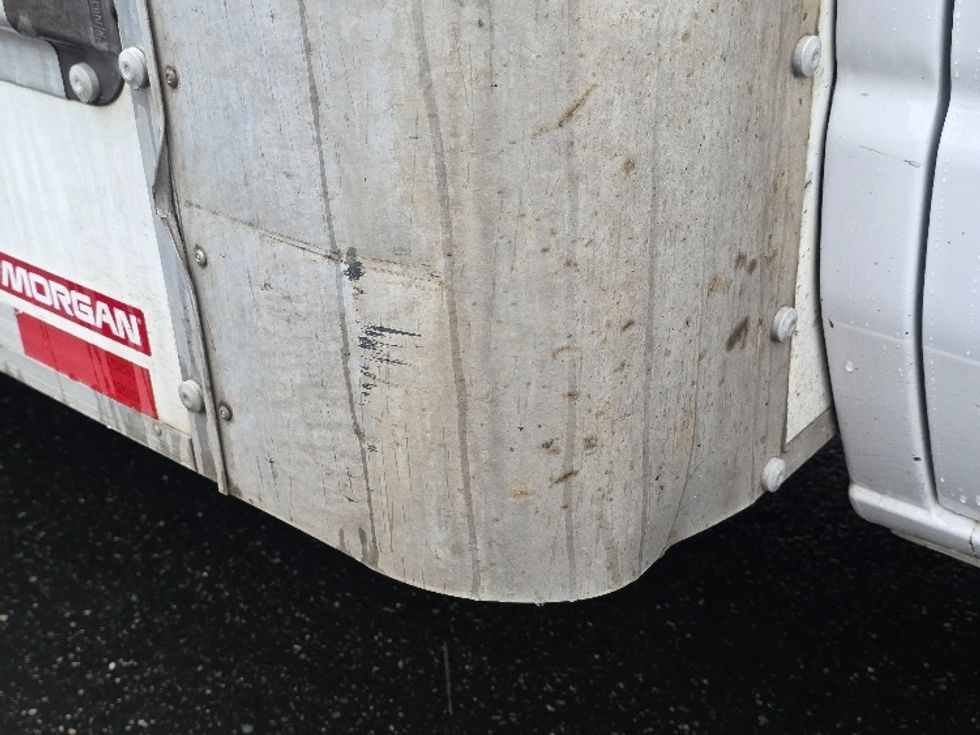 Light Duty Box Truck-Light and Medium Duty Trucks-Ford-2022-E350-Bellingham-WA-99,431\n\t\tmiles-$ 35,750 - Image 27