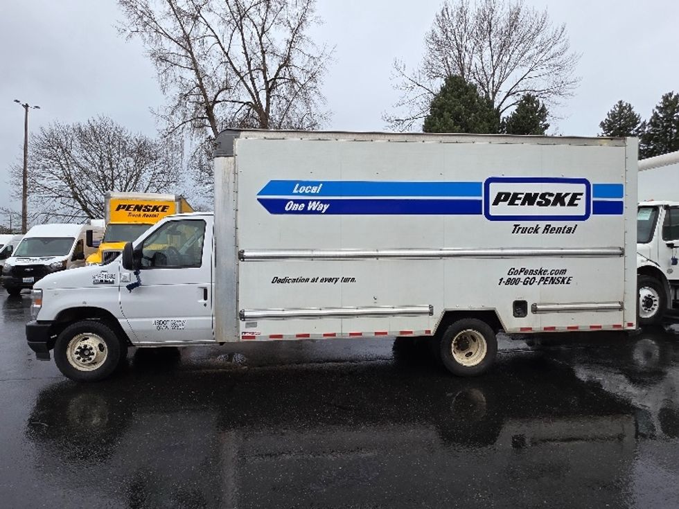 Light Duty Box Truck-Light and Medium Duty Trucks-Ford-2022-E350-Bellingham-WA-99,431\n\t\tmiles-$ 35,750 - Image 4