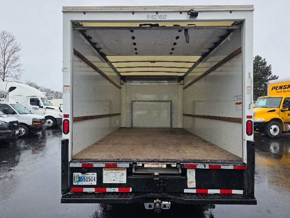 Light Duty Box Truck-Light and Medium Duty Trucks-Ford-2022-E350-Bellingham-WA-99,431\n\t\tmiles-$ 35,750 - Image 8