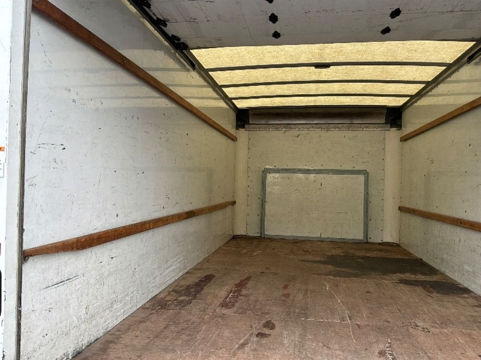 Light Duty Box Truck-Light and Medium Duty Trucks-Ford-2022-E350-Bensalem-PA-96,163\n\t\tmiles-$ 29,500 - Image 11