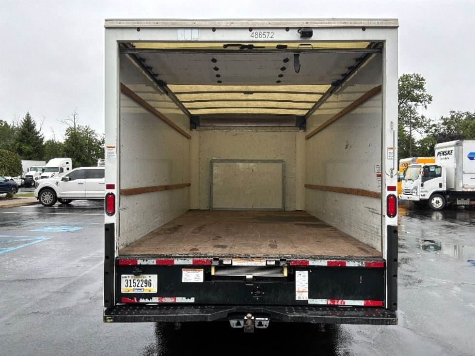 Light Duty Box Truck-Light and Medium Duty Trucks-Ford-2022-E350-Bensalem-PA-96,163\n\t\tmiles-$ 29,500 - Image 8