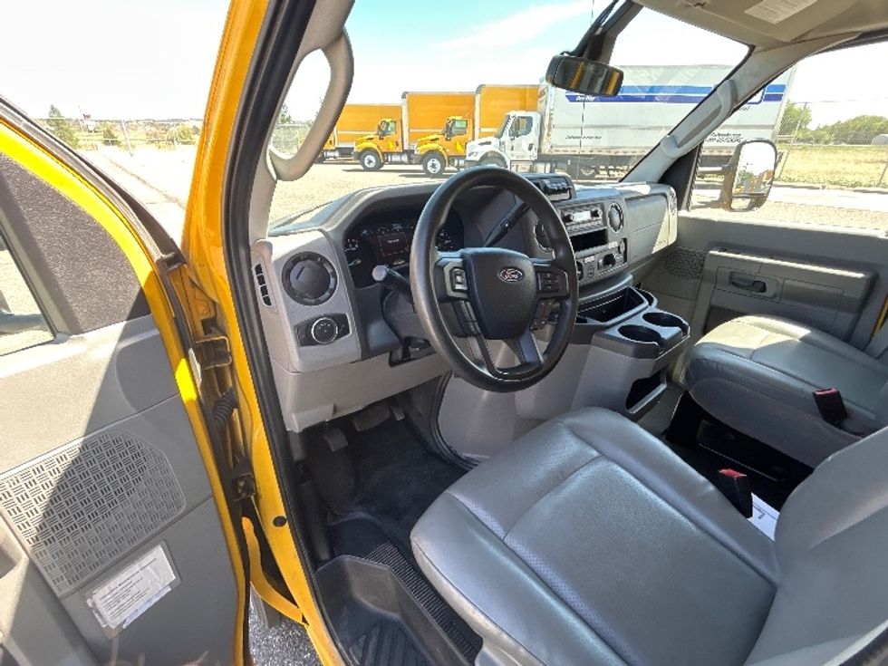 Light Duty Box Truck-Light and Medium Duty Trucks-Ford-2022-E350-Billings-MT-153,859\n\t\tmiles-$ 17,750 - Image 16