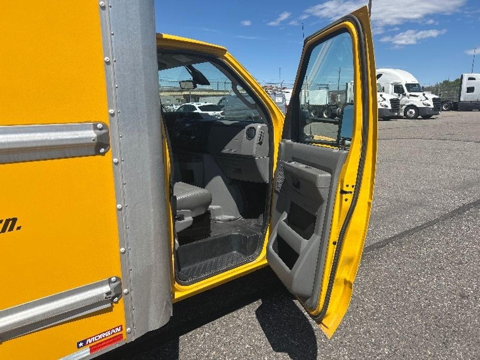 Light Duty Box Truck-Light and Medium Duty Trucks-Ford-2022-E350-Billings-MT-153,859\n\t\tmiles-$ 17,750 - Image 19