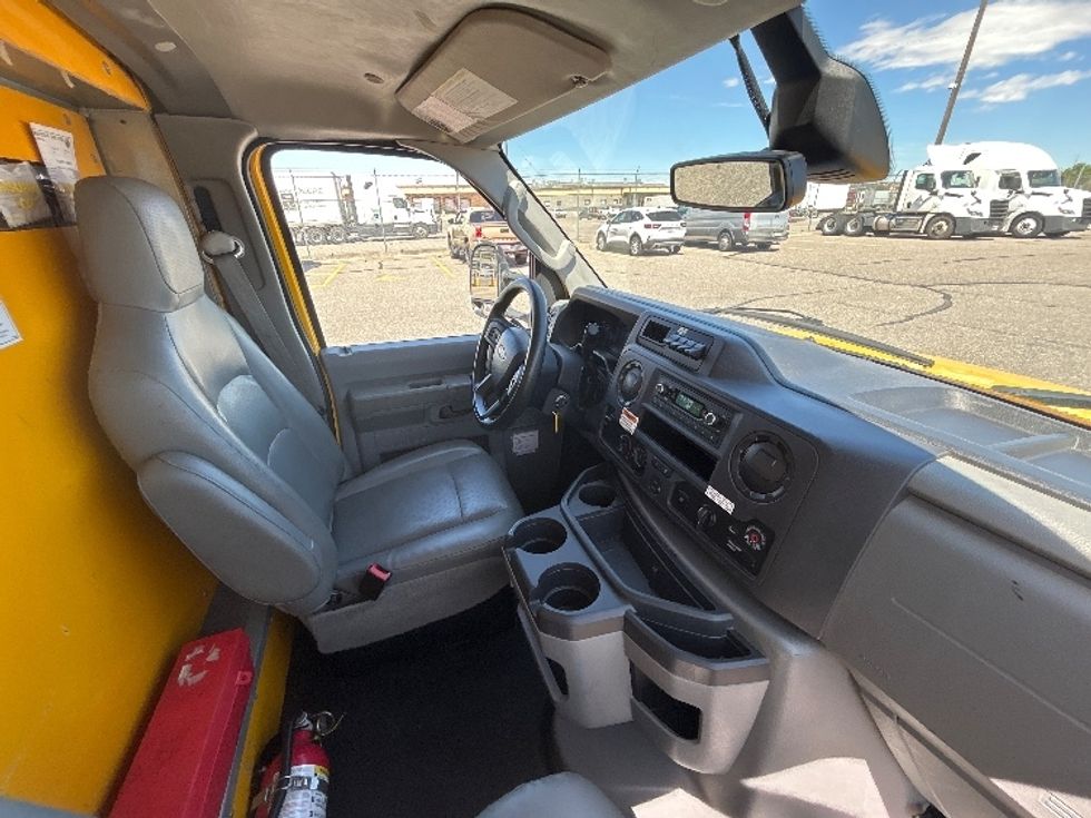 Light Duty Box Truck-Light and Medium Duty Trucks-Ford-2022-E350-Billings-MT-153,859\n\t\tmiles-$ 17,750 - Image 21