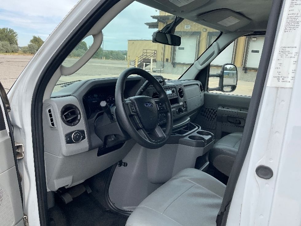 Light Duty Box Truck-Light and Medium Duty Trucks-Ford-2022-E350-Billings-MT-157,530\n\t\tmiles-$ 20,250 - Image 16