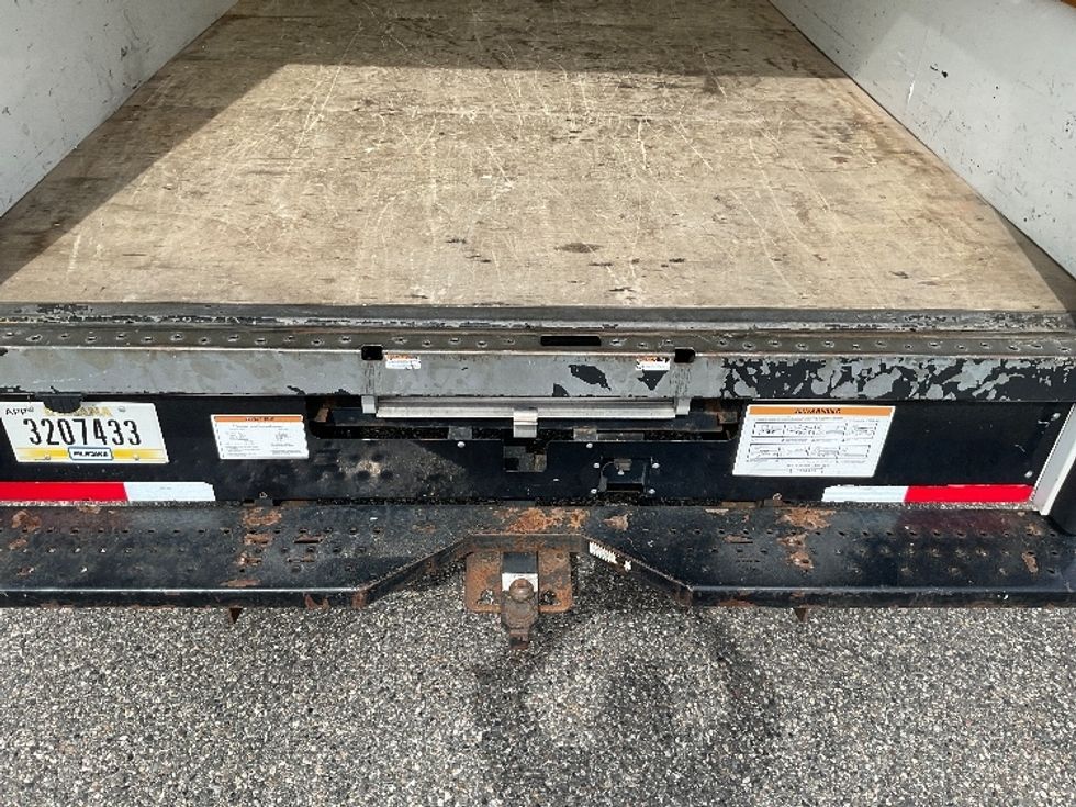 Light Duty Box Truck-Light and Medium Duty Trucks-Ford-2022-E350-Billings-MT-157,530\n\t\tmiles-$ 20,250 - Image 9