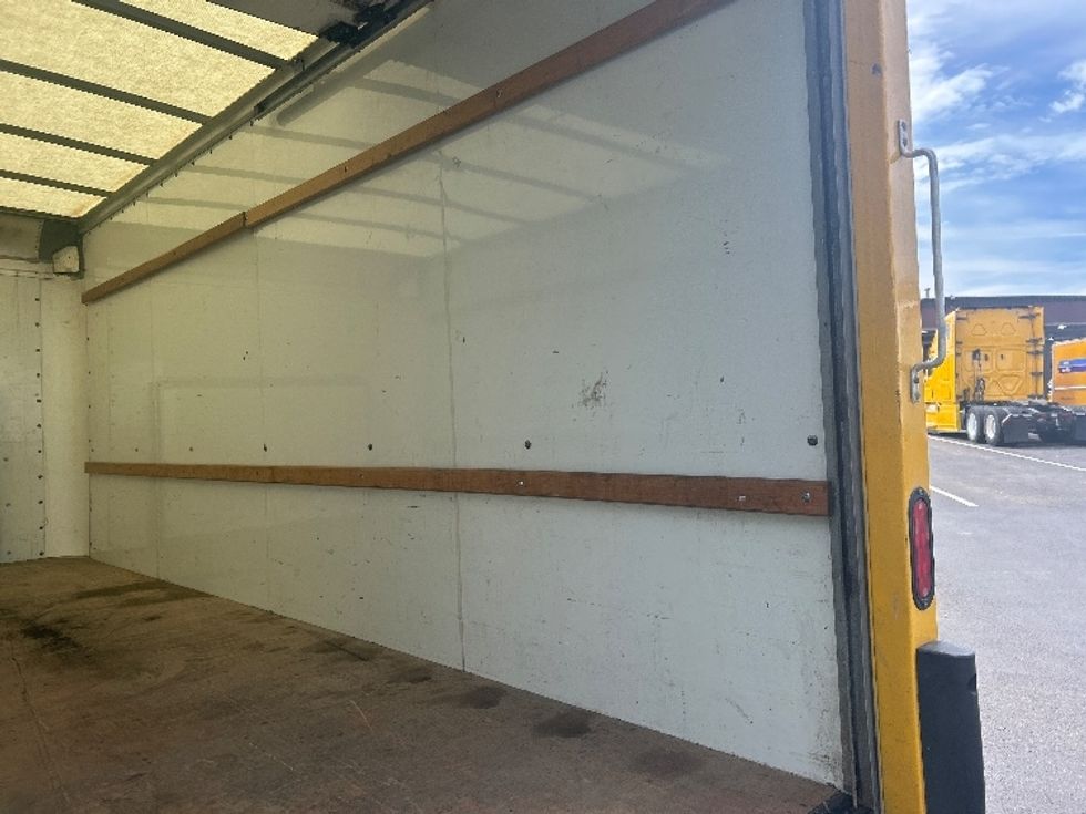 Light Duty Box Truck-Light and Medium Duty Trucks-Ford-2022-E350-Binghamton-NY-101,613\n\t\tmiles-$ 25,000 - Image 12