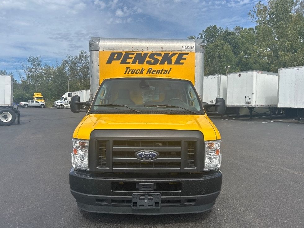 Light Duty Box Truck-Light and Medium Duty Trucks-Ford-2022-E350-Binghamton-NY-101,613\n\t\tmiles-$ 25,000 - Image 2