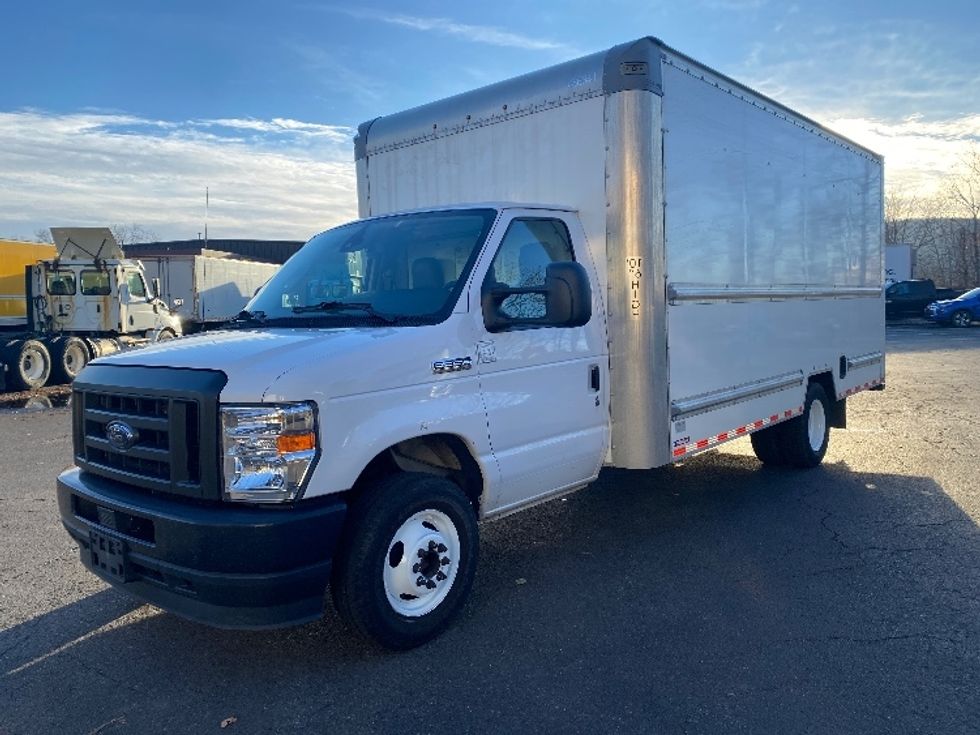Light Duty Box Truck-Light and Medium Duty Trucks-Ford-2022-E350-Binghamton-NY-113,161\n\t\tmiles-$ 27,000 - Image 3