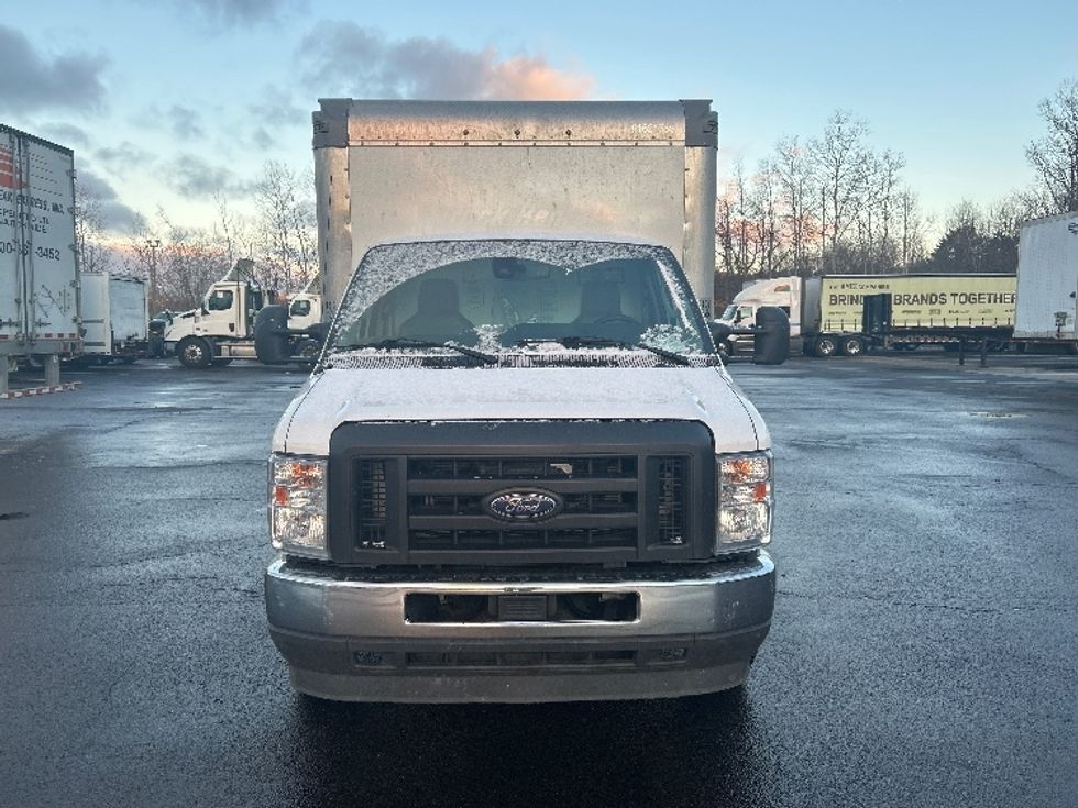 Light Duty Box Truck-Light and Medium Duty Trucks-Ford-2022-E350-Binghamton-NY-139,702\n\t\tmiles-$ 23,500 - Image 2