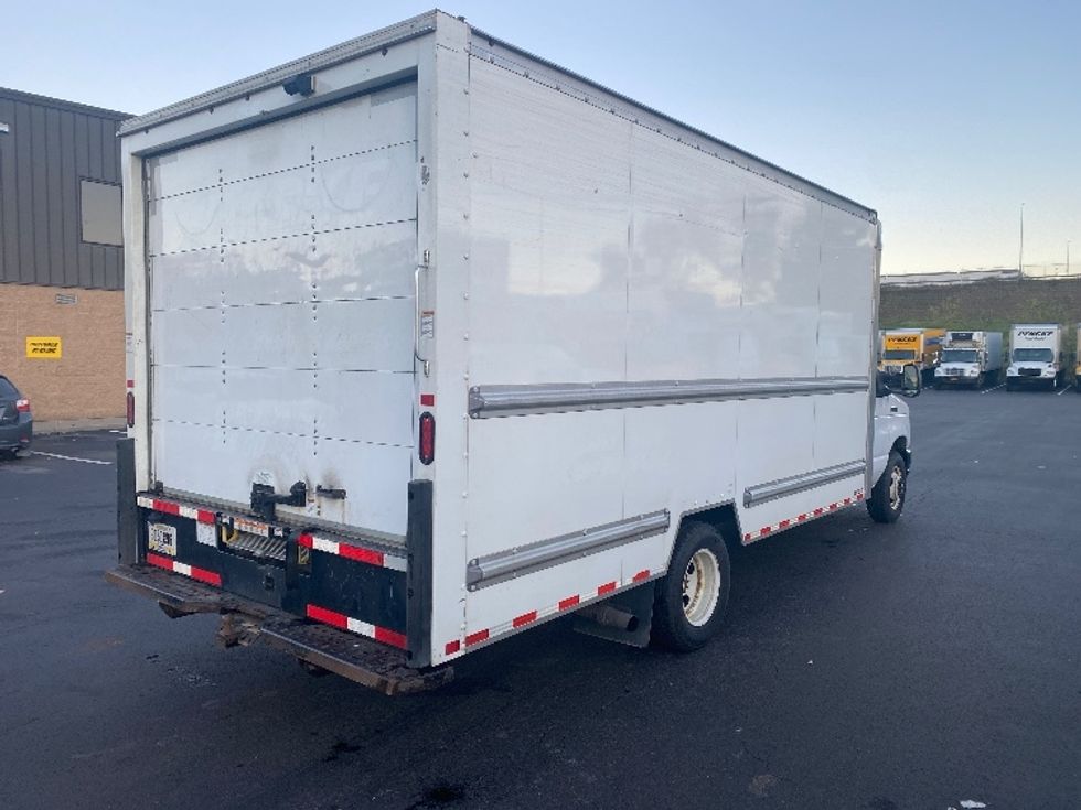 Light Duty Box Truck-Light and Medium Duty Trucks-Ford-2022-E350-Binghamton-NY-140,057\n\t\tmiles-$ 24,000 - Image 13