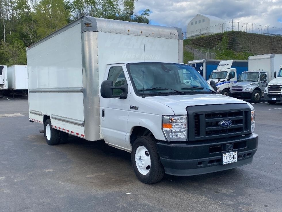 Light Duty Box Truck-Light and Medium Duty Trucks-Ford-2022-E350-Binghamton-NY-85,284\n\t\tmiles-$ 30,750 - Image 1