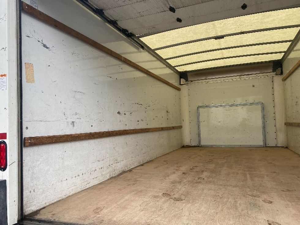 Light Duty Box Truck-Light and Medium Duty Trucks-Ford-2022-E350-Binghamton-NY-85,284\n\t\tmiles-$ 30,750 - Image 11