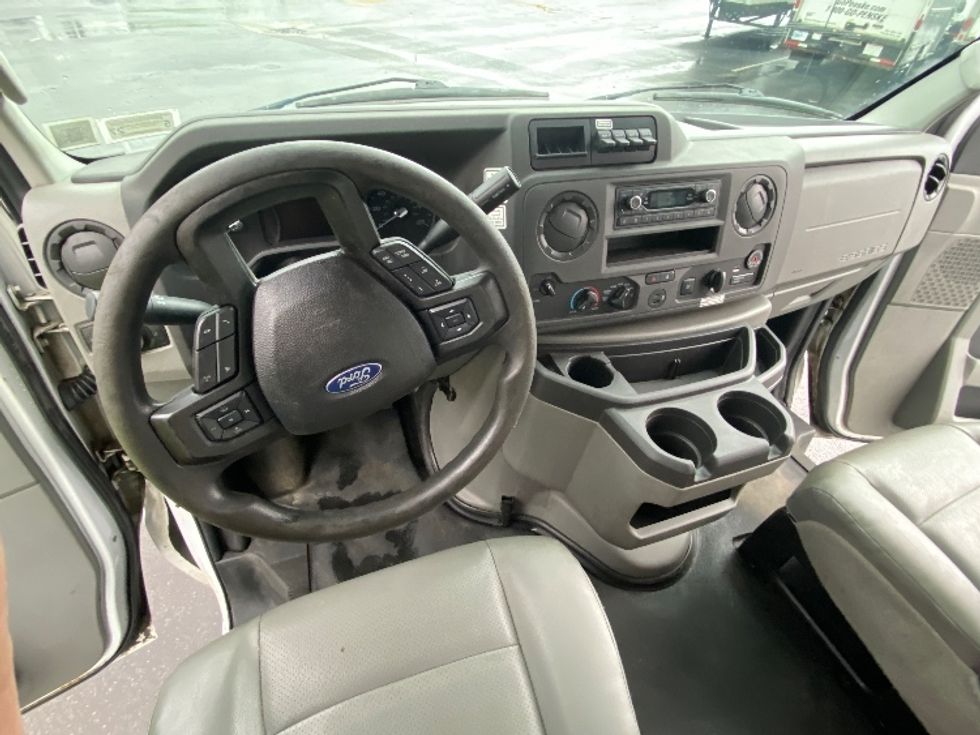 Light Duty Box Truck-Light and Medium Duty Trucks-Ford-2022-E350-Binghamton-NY-85,284\n\t\tmiles-$ 30,750 - Image 18