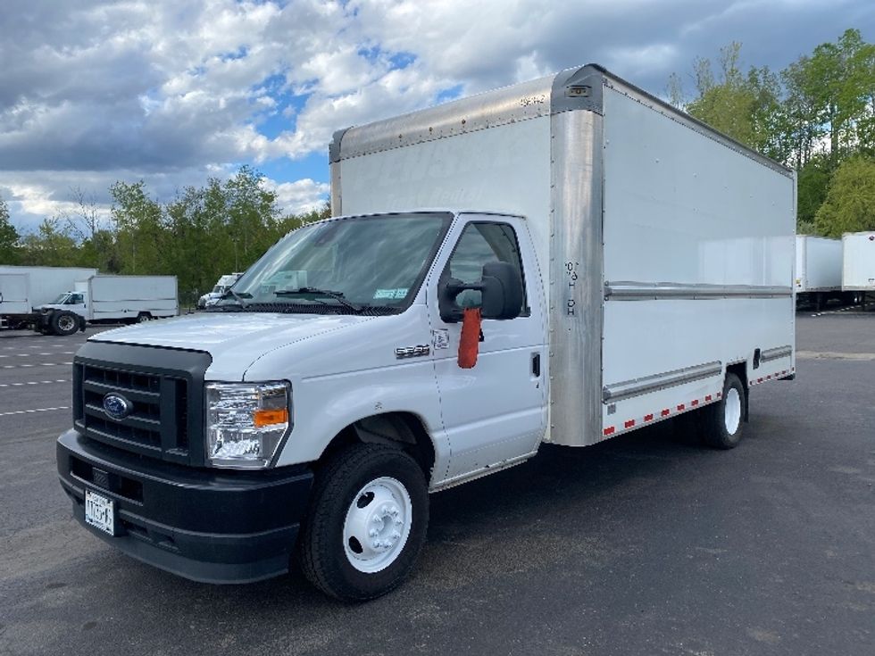 Light Duty Box Truck-Light and Medium Duty Trucks-Ford-2022-E350-Binghamton-NY-85,284\n\t\tmiles-$ 30,750 - Image 3