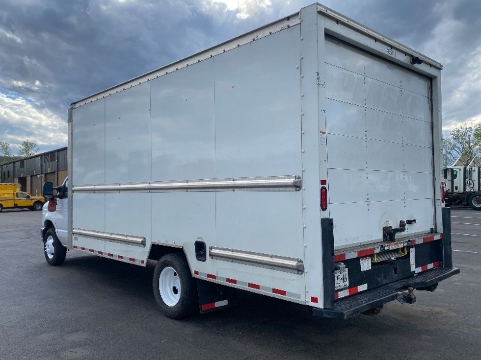 Light Duty Box Truck-Light and Medium Duty Trucks-Ford-2022-E350-Binghamton-NY-85,284\n\t\tmiles-$ 30,750 - Image 6