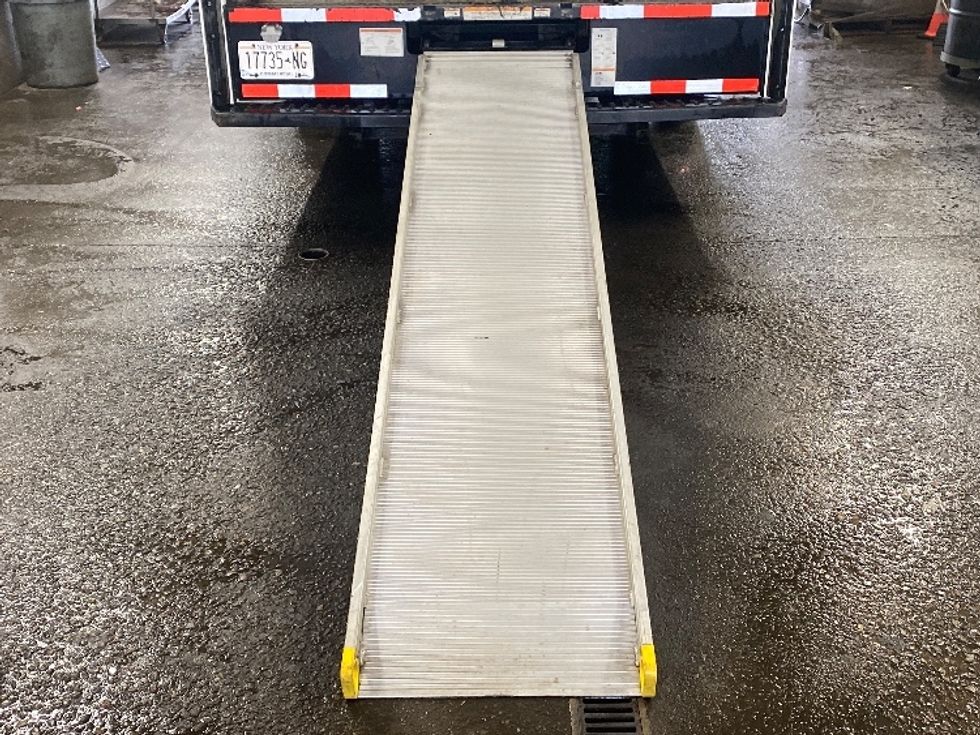 Light Duty Box Truck-Light and Medium Duty Trucks-Ford-2022-E350-Binghamton-NY-85,284\n\t\tmiles-$ 30,750 - Image 9