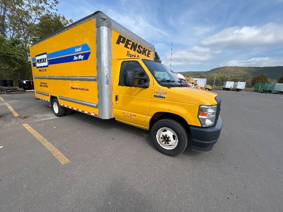 Light Duty Box Truck-Light and Medium Duty Trucks-Ford-2022-E350-Binghamton-NY-98,858\n\t\tmiles-$ 25,500 - Image 1