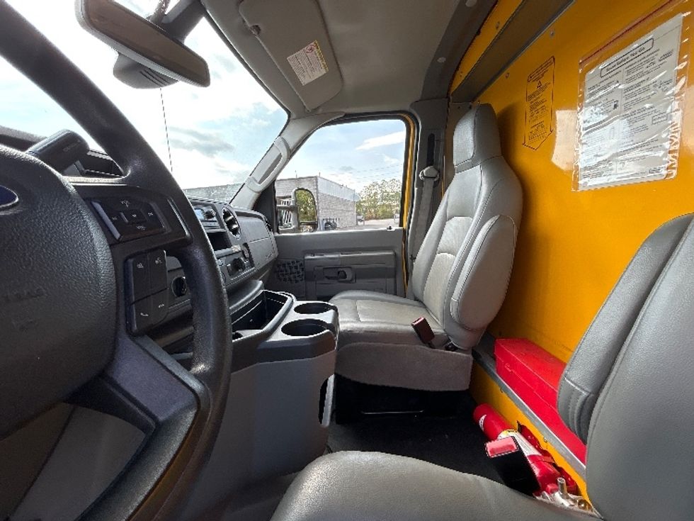 Light Duty Box Truck-Light and Medium Duty Trucks-Ford-2022-E350-Binghamton-NY-98,858\n\t\tmiles-$ 25,500 - Image 16