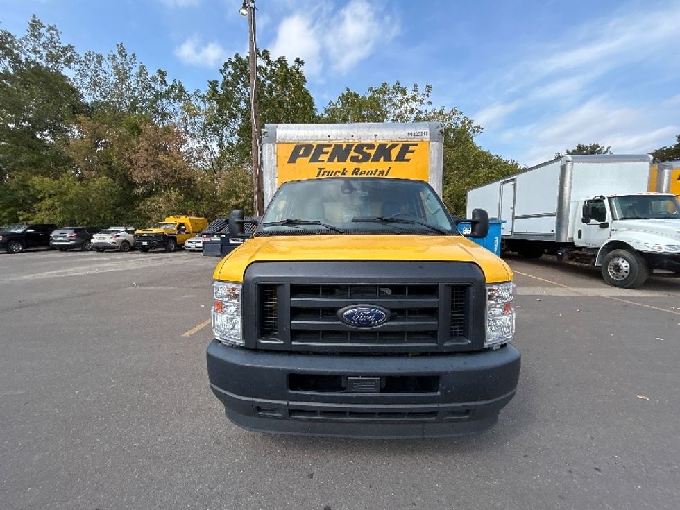 Light Duty Box Truck-Light and Medium Duty Trucks-Ford-2022-E350-Binghamton-NY-98,858\n\t\tmiles-$ 25,500 - Image 2