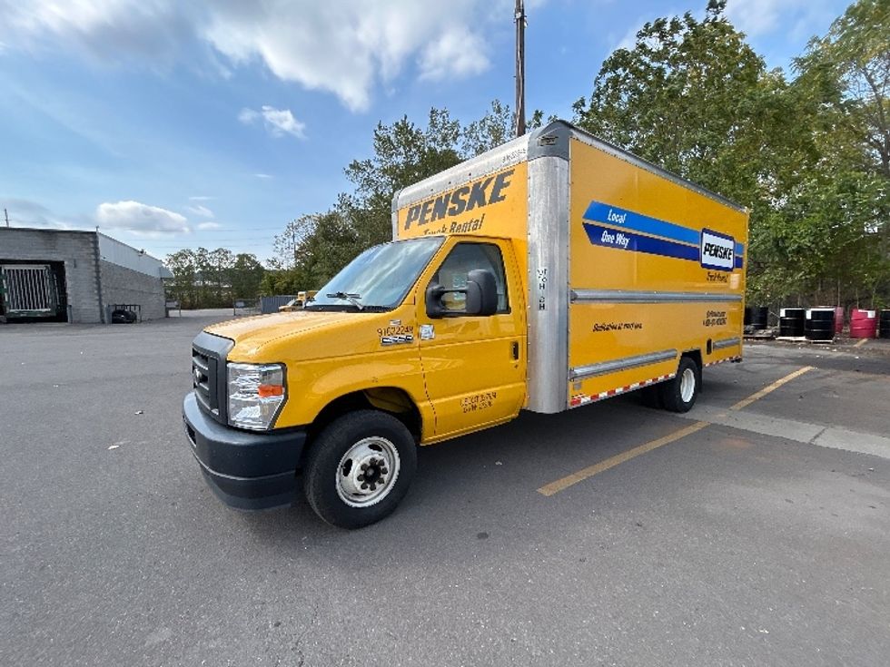 Light Duty Box Truck-Light and Medium Duty Trucks-Ford-2022-E350-Binghamton-NY-98,858\n\t\tmiles-$ 25,500 - Image 3
