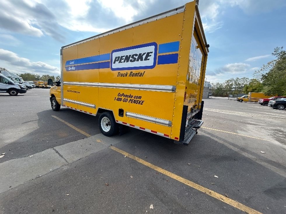 Light Duty Box Truck-Light and Medium Duty Trucks-Ford-2022-E350-Binghamton-NY-98,858\n\t\tmiles-$ 25,500 - Image 5