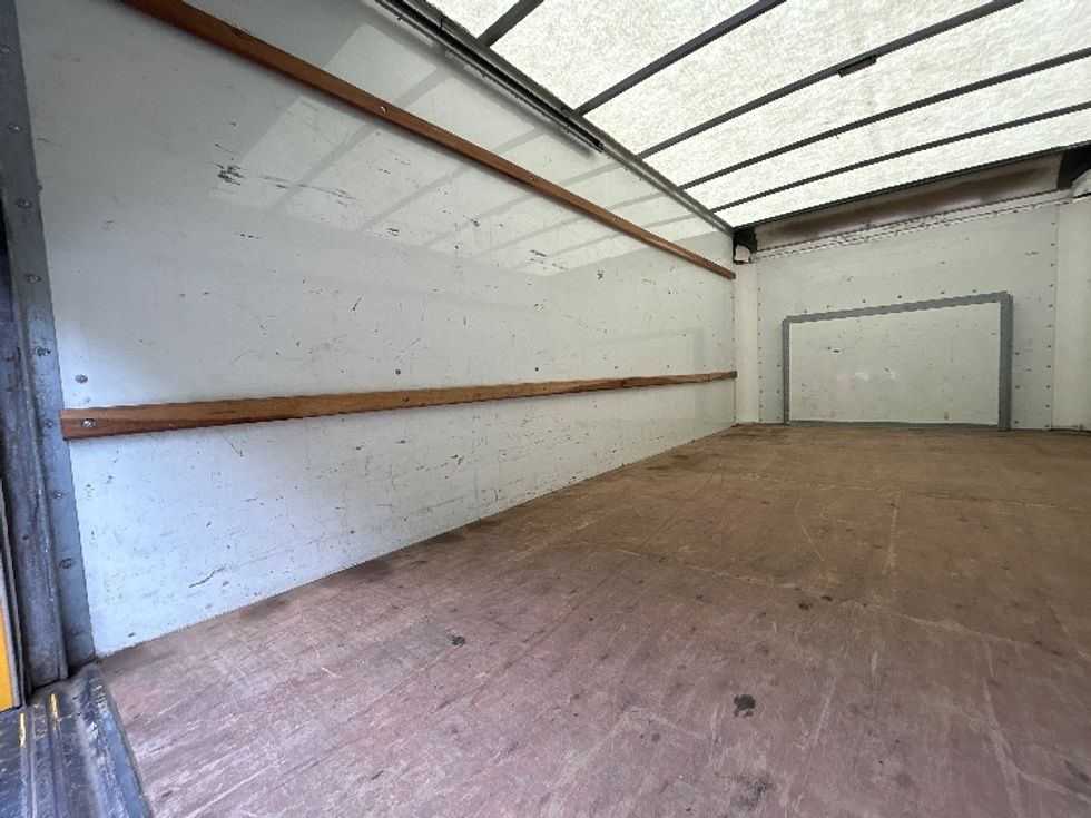 Light Duty Box Truck-Light and Medium Duty Trucks-Ford-2022-E350-Binghamton-NY-98,858\n\t\tmiles-$ 25,500 - Image 9