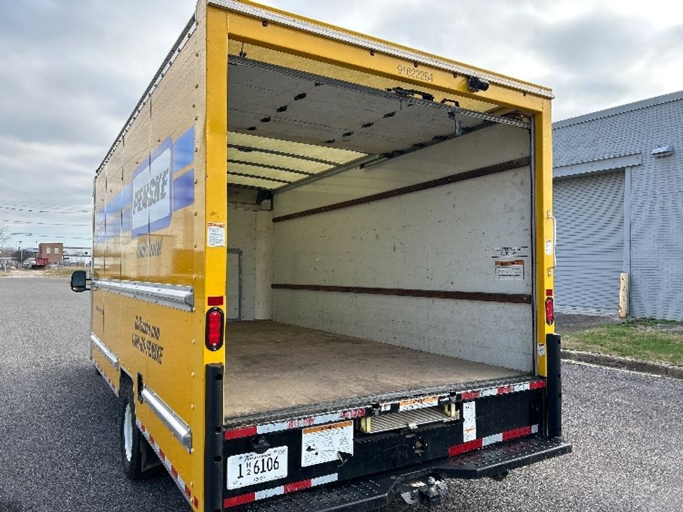 Light Duty Box Truck-Light and Medium Duty Trucks-Ford-2022-E350-Birmingham-AL-107,000\n\t\tmiles-$ 28,000 - Image 12