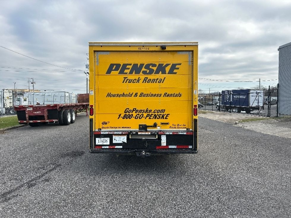 Light Duty Box Truck-Light and Medium Duty Trucks-Ford-2022-E350-Birmingham-AL-107,000\n\t\tmiles-$ 28,000 - Image 7