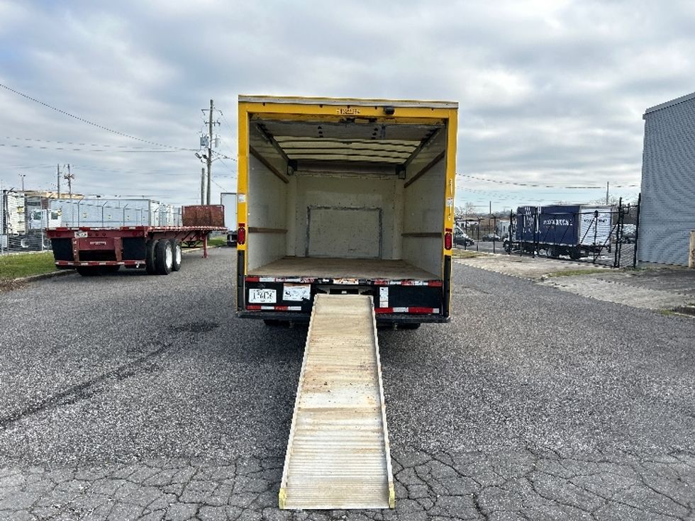 Light Duty Box Truck-Light and Medium Duty Trucks-Ford-2022-E350-Birmingham-AL-107,000\n\t\tmiles-$ 28,000 - Image 9