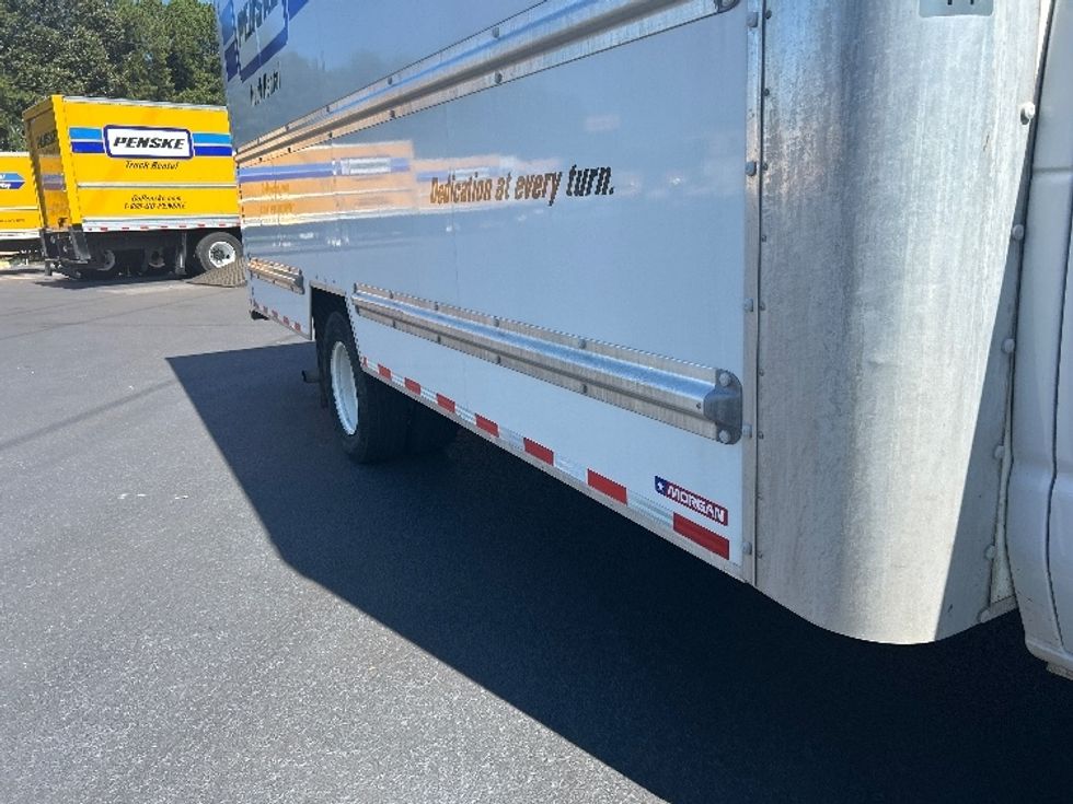 Light Duty Box Truck-Light and Medium Duty Trucks-Ford-2022-E350-Birmingham-AL-146,632\n\t\tmiles-$ 21,000 - Image 13