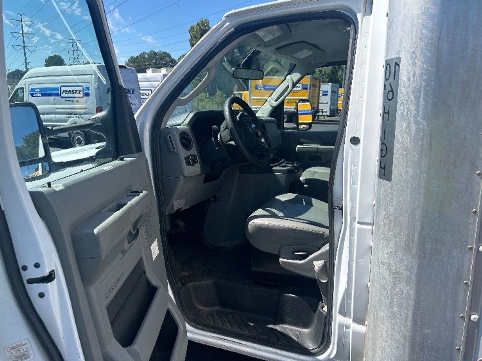 Light Duty Box Truck-Light and Medium Duty Trucks-Ford-2022-E350-Birmingham-AL-146,632\n\t\tmiles-$ 21,000 - Image 15