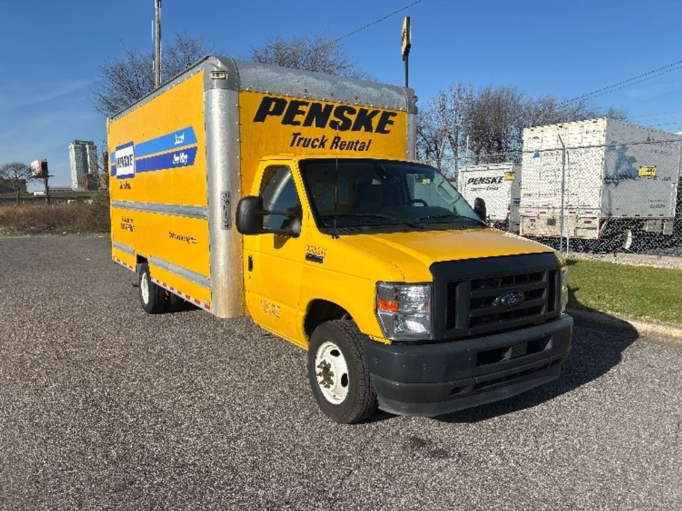 Light Duty Box Truck-Light and Medium Duty Trucks-Ford-2022-E350-Birmingham-AL-92,870\n\t\tmiles-$ 30,000 - Image 1