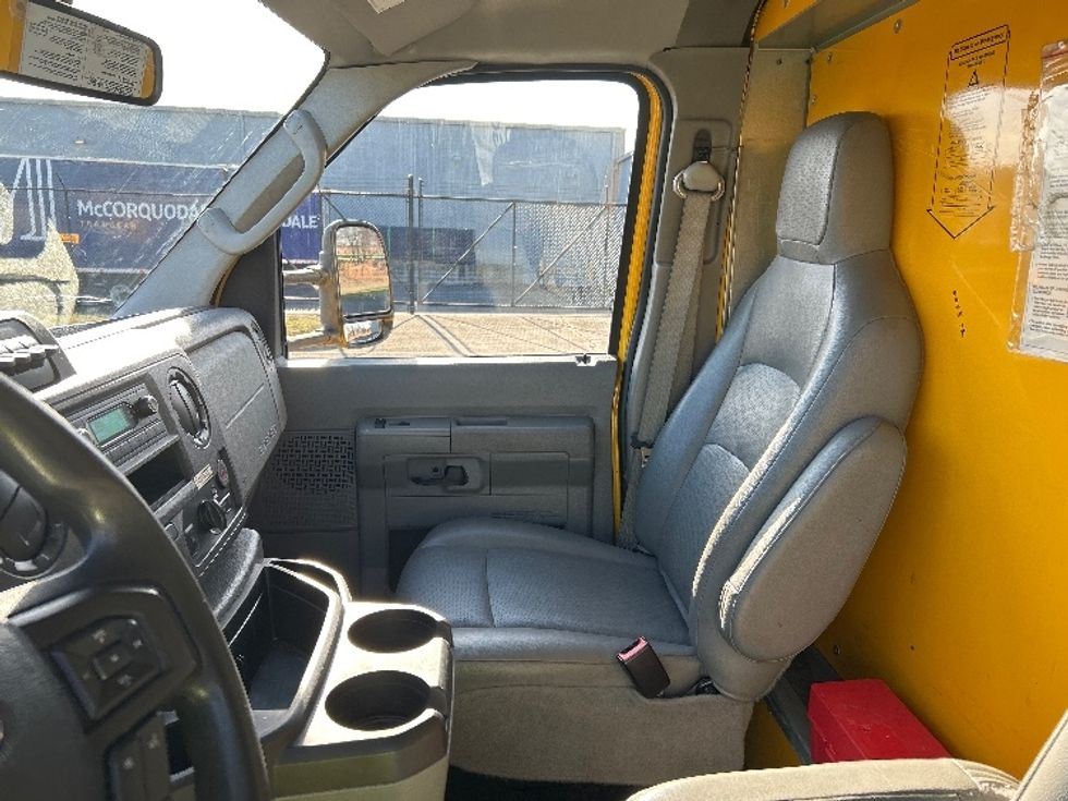 Light Duty Box Truck-Light and Medium Duty Trucks-Ford-2022-E350-Birmingham-AL-92,870\n\t\tmiles-$ 30,000 - Image 18