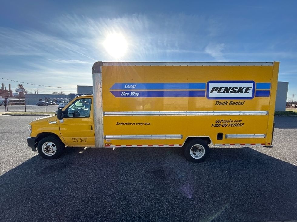 Light Duty Box Truck-Light and Medium Duty Trucks-Ford-2022-E350-Birmingham-AL-92,870\n\t\tmiles-$ 30,000 - Image 4