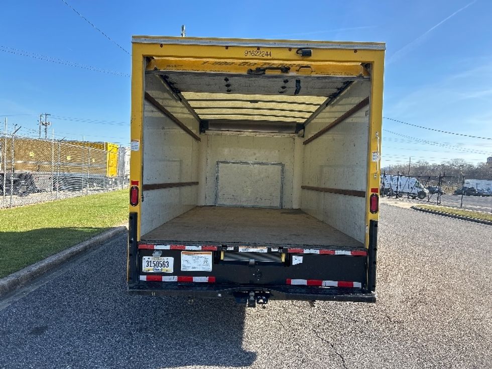 Light Duty Box Truck-Light and Medium Duty Trucks-Ford-2022-E350-Birmingham-AL-92,870\n\t\tmiles-$ 30,000 - Image 8