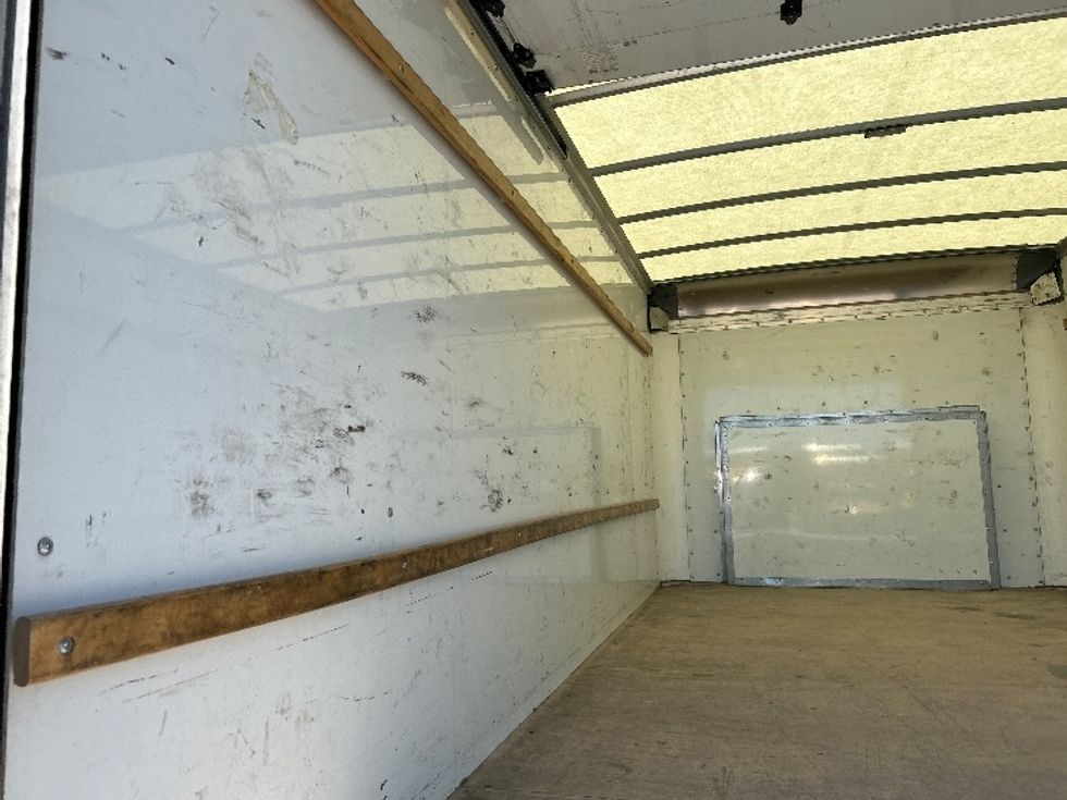 Light Duty Box Truck-Light and Medium Duty Trucks-Ford-2022-E350-Boise-ID-89,517\n\t\tmiles-$ 29,750 - Image 11