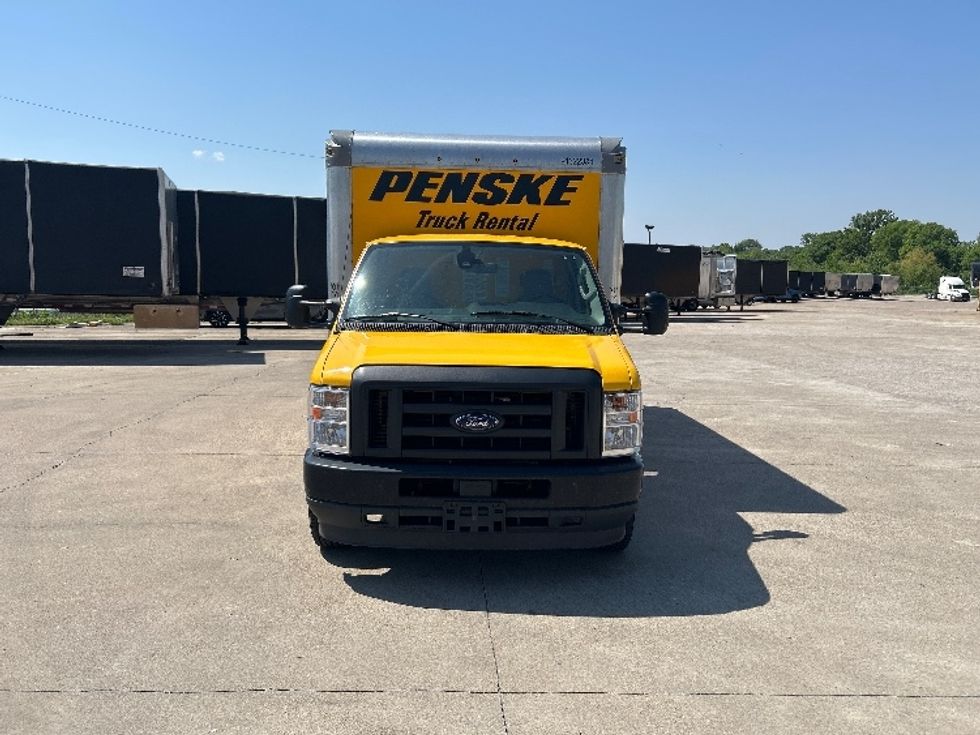 Light Duty Box Truck-Light and Medium Duty Trucks-Ford-2022-E350-Bowling Green-KY-85,562\n\t\tmiles-$ 28,750 - Image 2