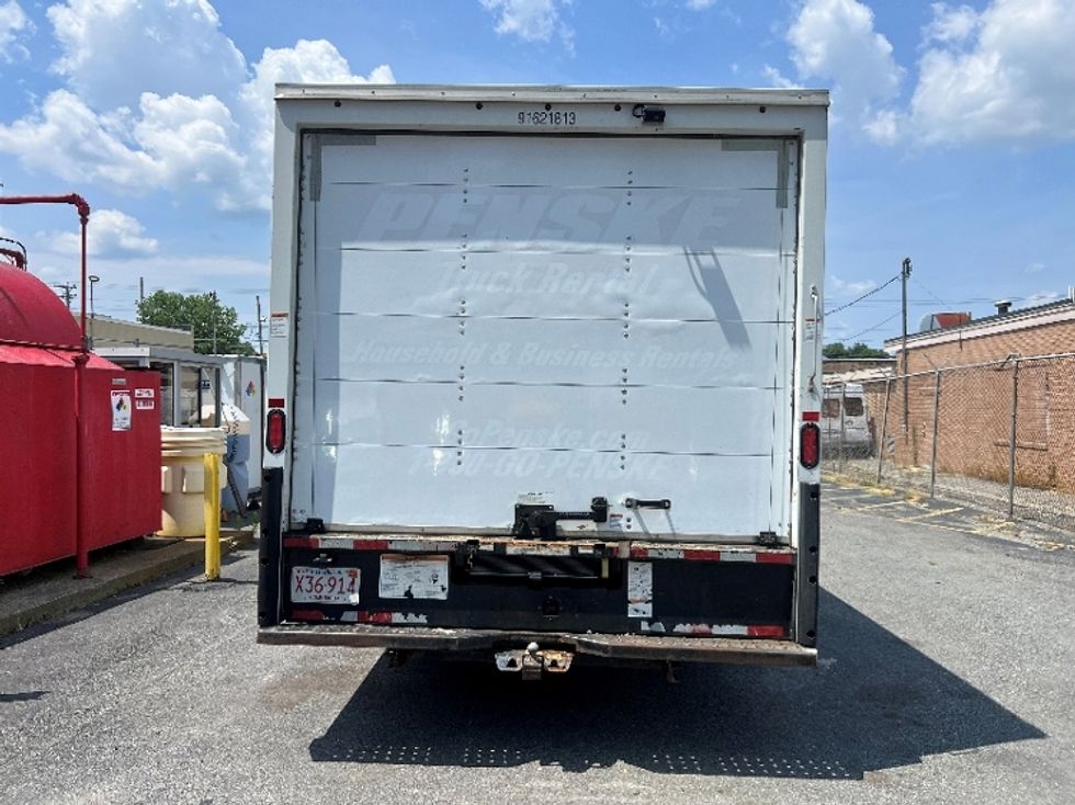 Light Duty Box Truck-Light and Medium Duty Trucks-Ford-2022-E350-Braintree-MA-125,511\n\t\tmiles-$ 23,250 - Image 5
