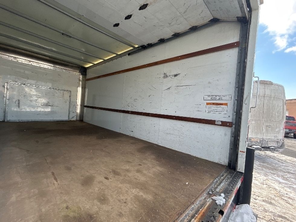 Light Duty Box Truck-Light and Medium Duty Trucks-Ford-2022-E350-Braintree-MA-125,511\n\t\tmiles-$ 25,000 - Image 12
